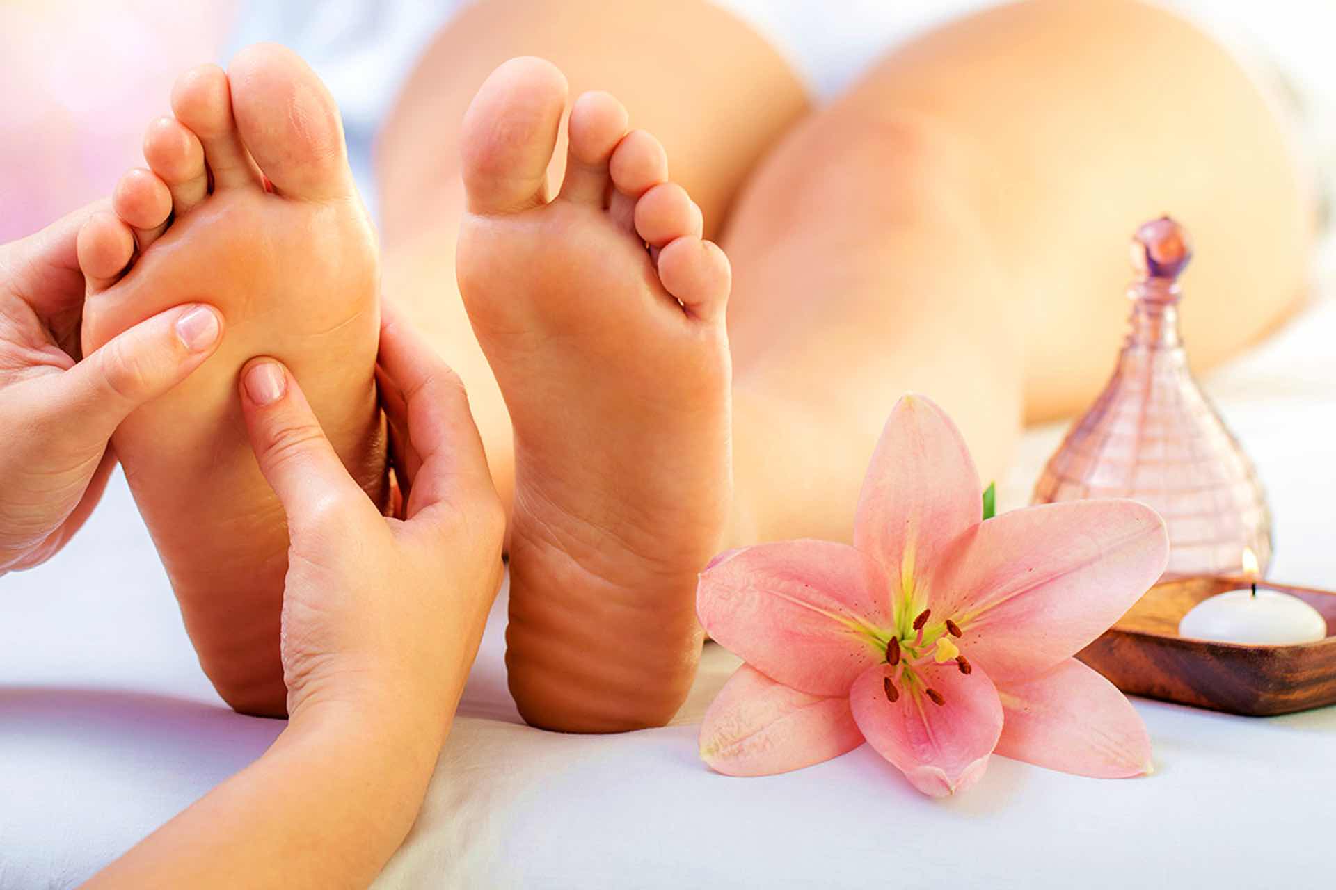 massage plantaire pour pieds